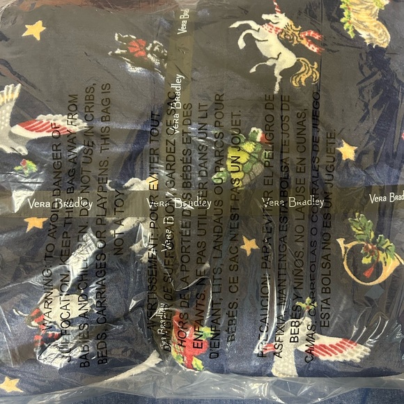 Very Bradley Christmas blanket - Picture 6 of 7